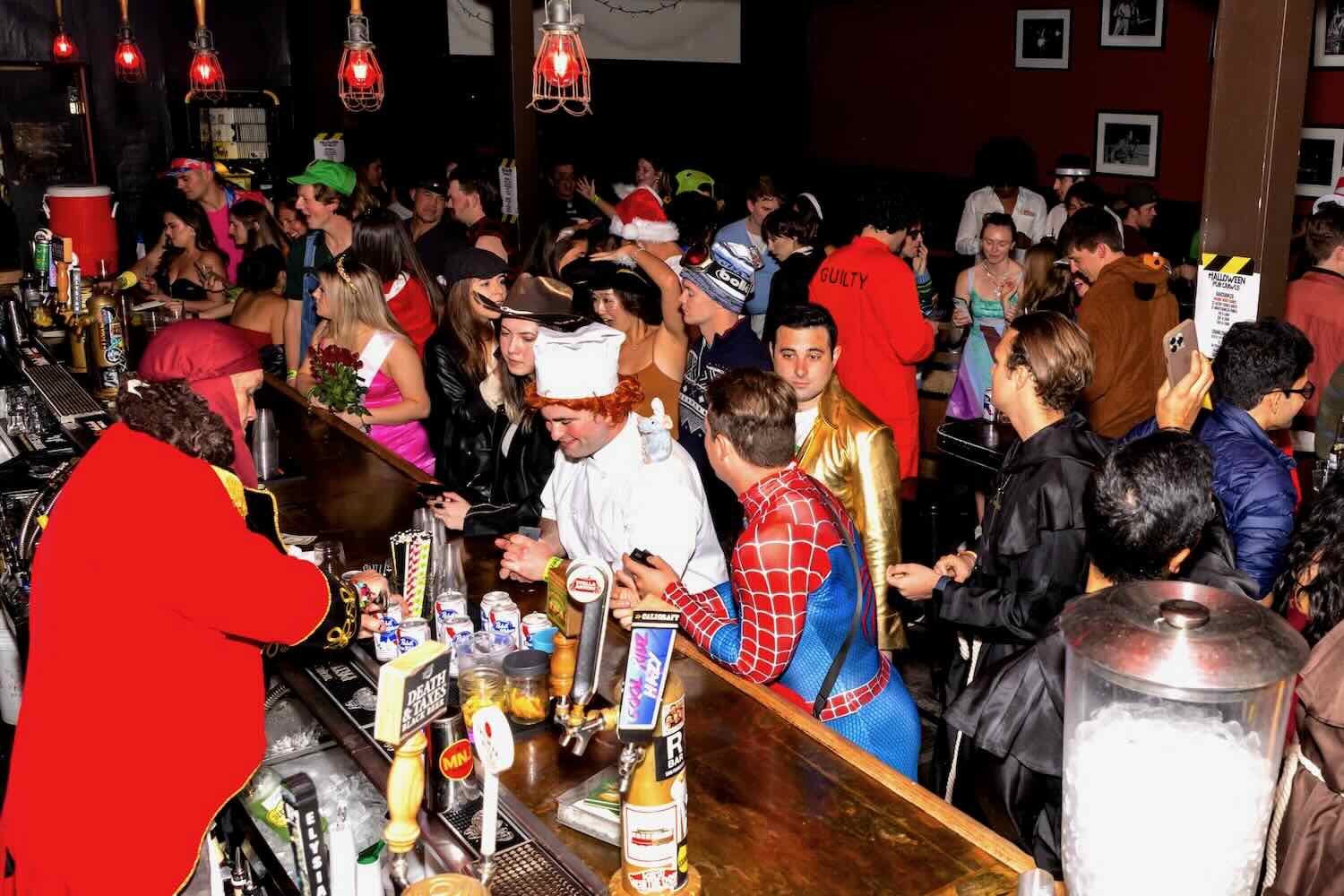 Pub Crawl Halloween